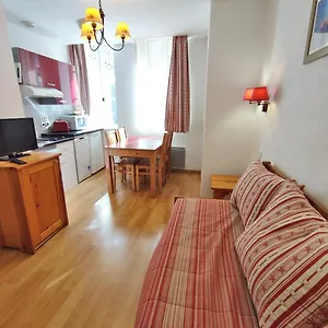  Appartement Pat 83, T2, Centre Luchon, Wifi, Casier A Skis, 4 Personnes France